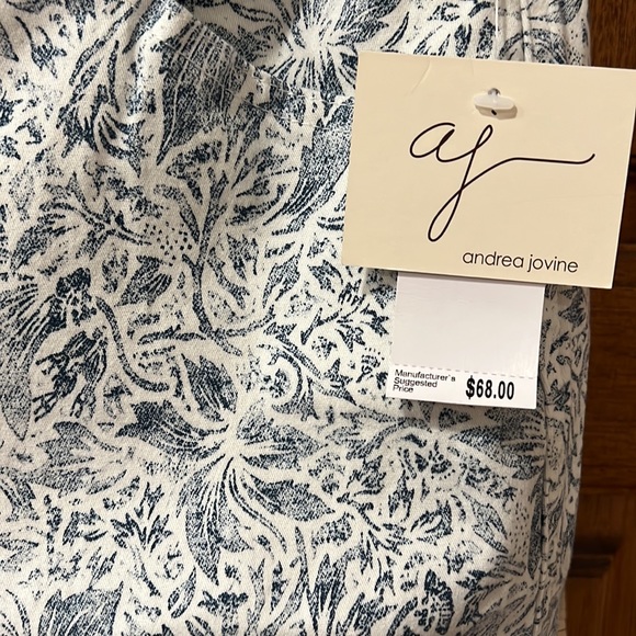 NWT Andrea Jovine Super soft & stretchy White and blue Jeans - Picture 2 of 4